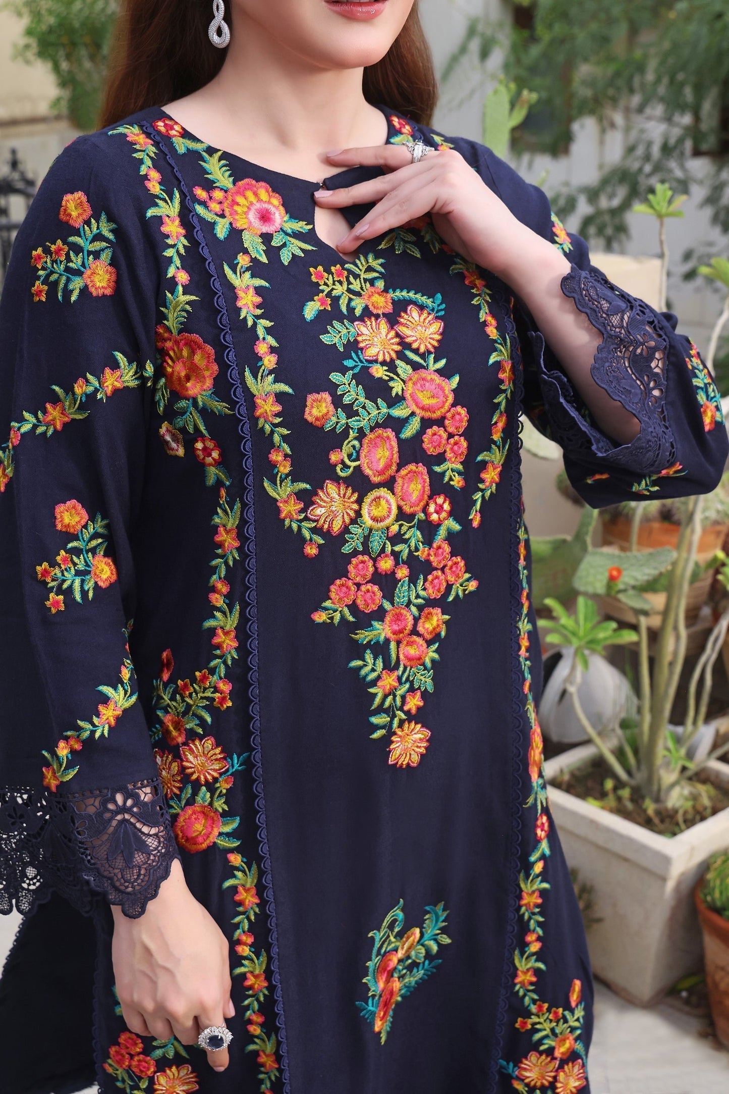 3PC DHANAK EMBROIDERED SHIRT WITH COURTRAI PRINTED SHAWL & TROUSER  V676